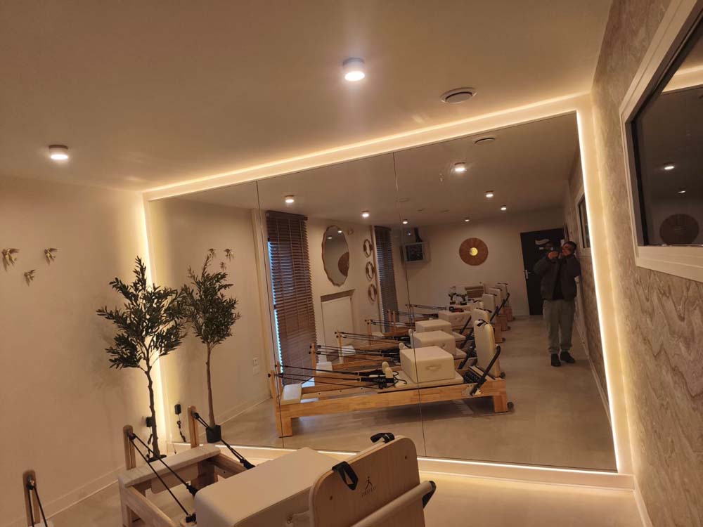 Miroir rétro éclairé chez Aquafit Arras (1)